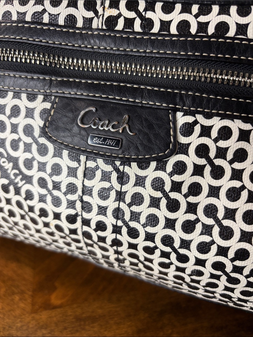 Coach Penelope Op Art Signature Shoulder Bag in classic black and white EUC - Picture 5 of 16